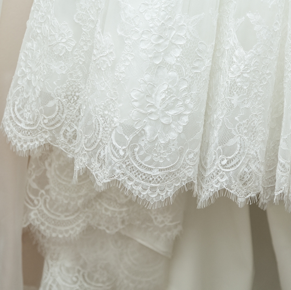 Ivory Wedding dress - Picture 4 of 12